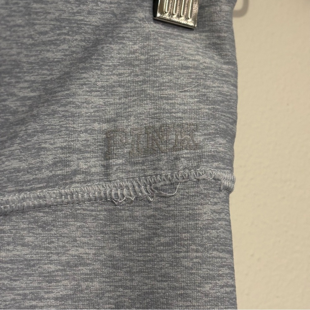 Victoria's Secret PINK Leggings Size Small Yoga Pants Gray White Logo Spellout - Picture 5 of 8